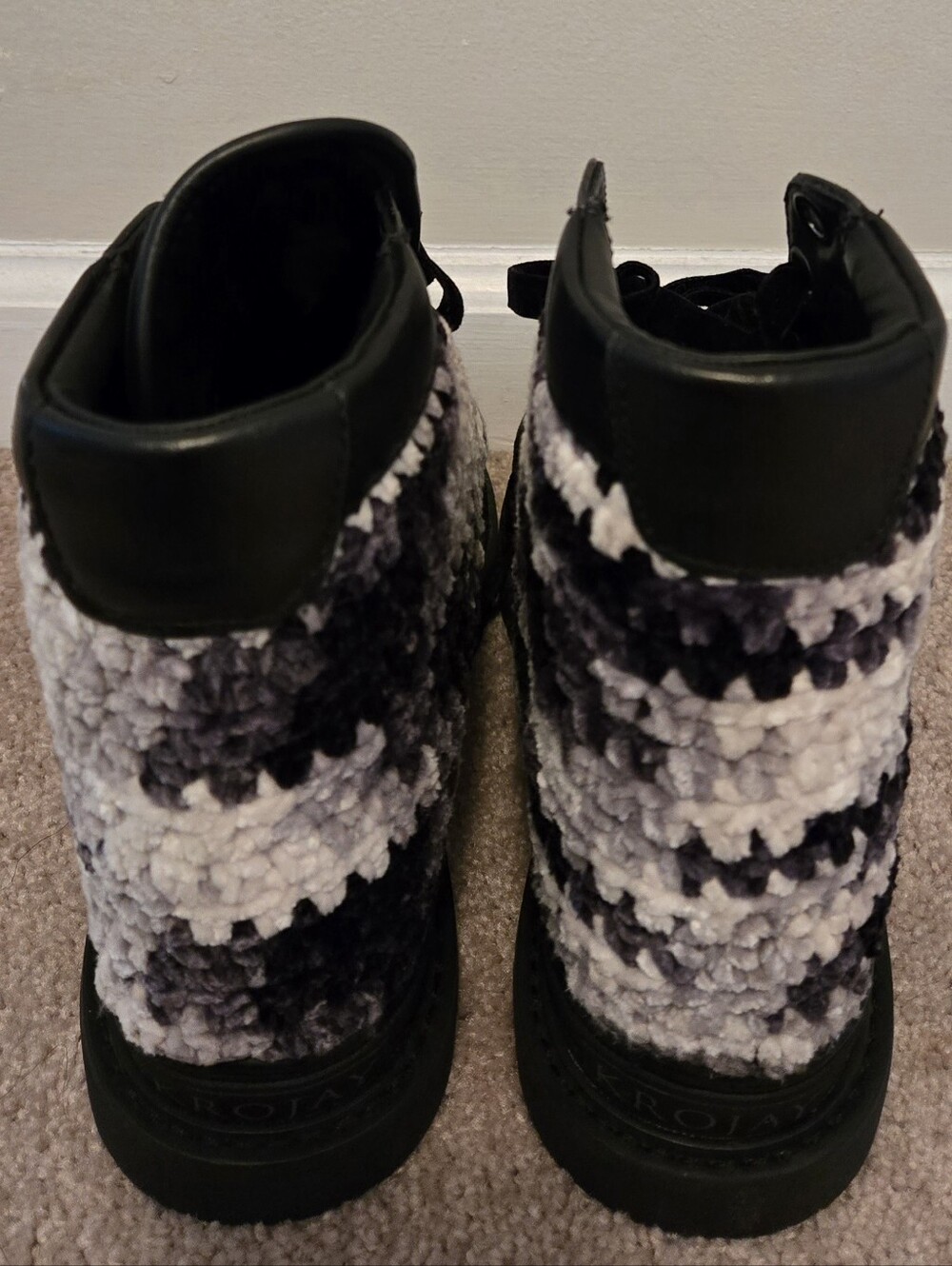Krojay Womens Onyx Knit High-Top Platform Sneakers, Size 9 - Picture 4 of 7